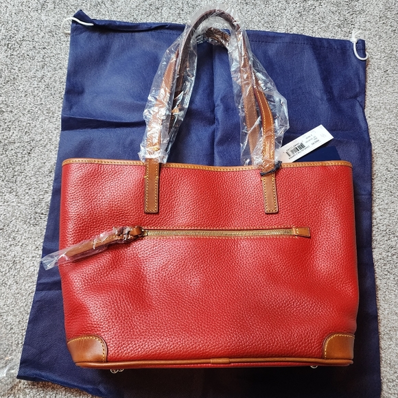 NWT Dooney & Bourke Pebble Leather Charleston Shopper in red with authenticity - Picture 5 of 11